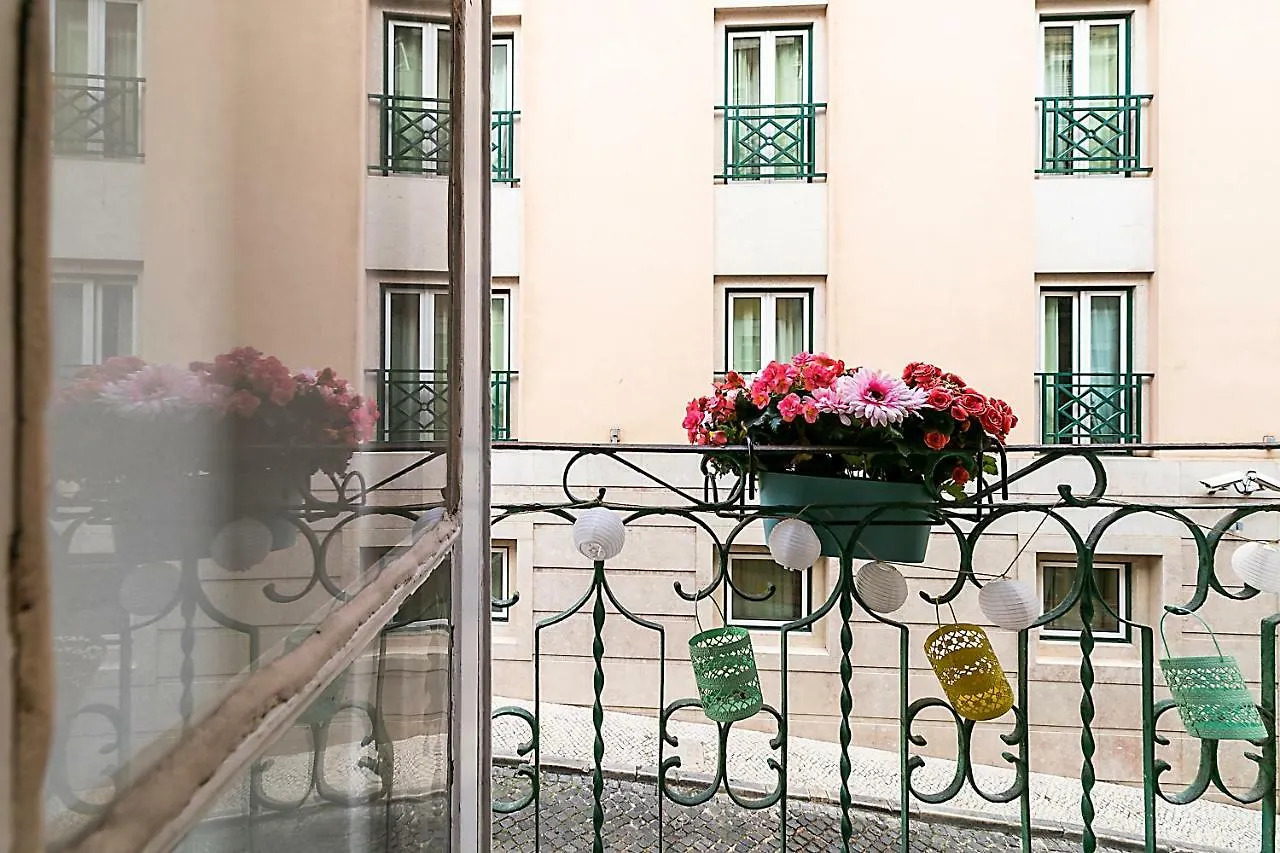 Romantic Apartment El Corte Ingles Lisboa 0*,  البرتغال
